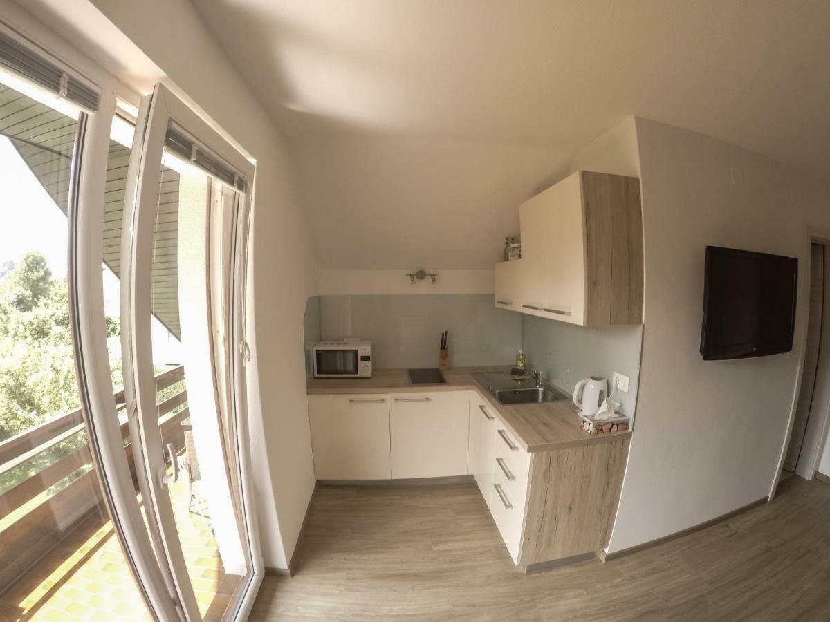 Jaka Apartments 布莱德 外观 照片
